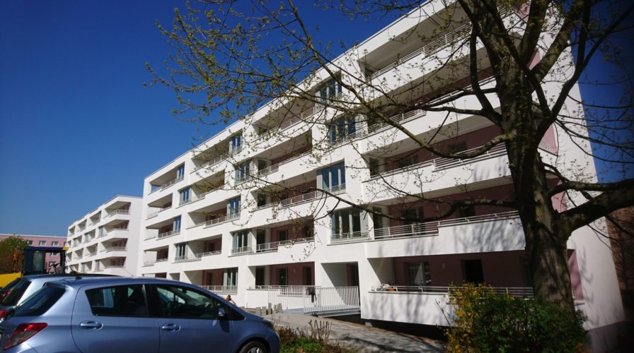 Außenansicht des Wohnblocks in der Irkutsker Straße in Chemnitz